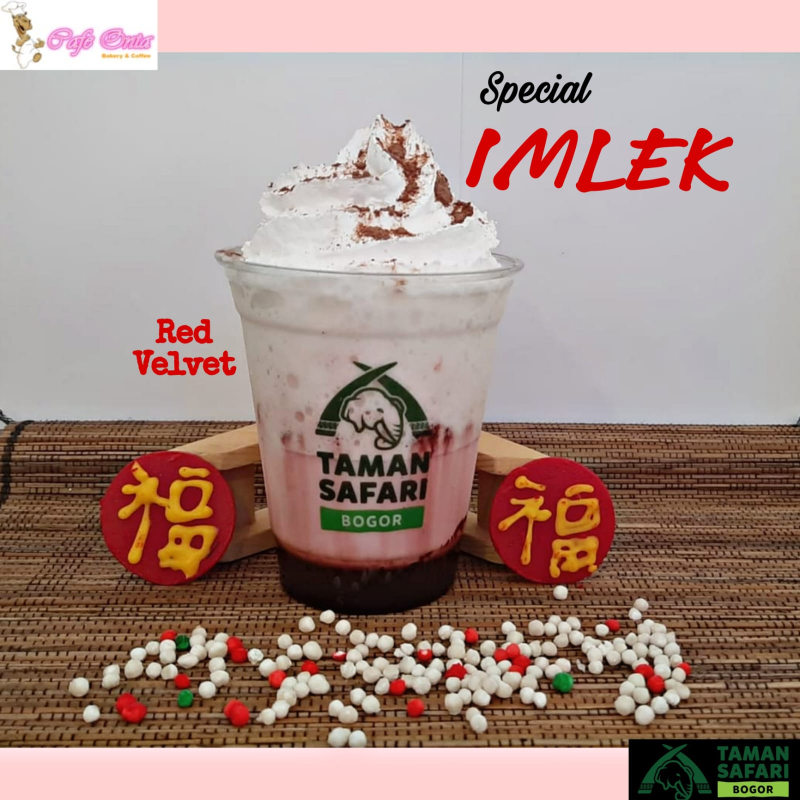 Red Velvet Blended spesial Imlek 2023 di Taman Safari Bogor. (*)