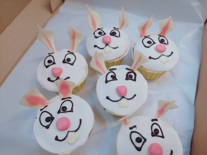 Semarak Tahun Kelinci Air di Cafe Onta Taman Safari Bogor: Cicip Rabbit Cake hingga Rabbit Donuts!