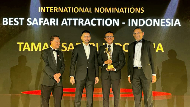 Taman Safari Indonesia Menerima Penghargaan untuk Pencapaian Taman Safari dan Pelestarian Satwa Liar Terbaik 