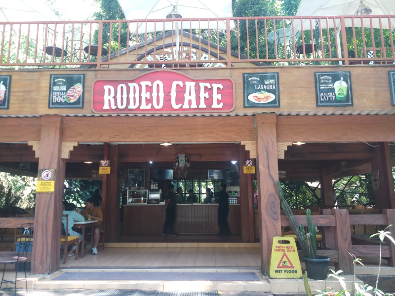 Rodeo Cafe Taman Safari Bogor. (*)