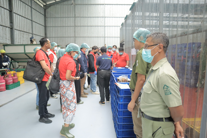 Manajemen Coca Cola Belajar Pengelolaan Limbah dan Sampah di IWM Taman Safari Bogor